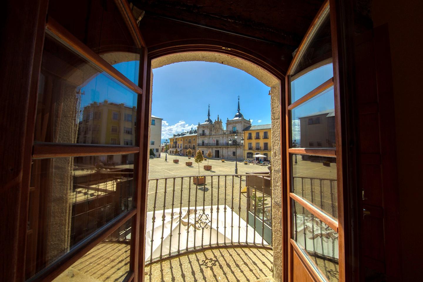 Aroi Bierzo Plaza Hotel