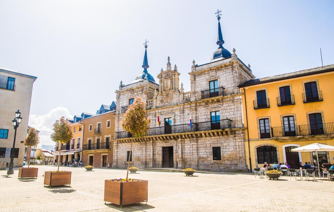 Aroi Bierzo Plaza 3*